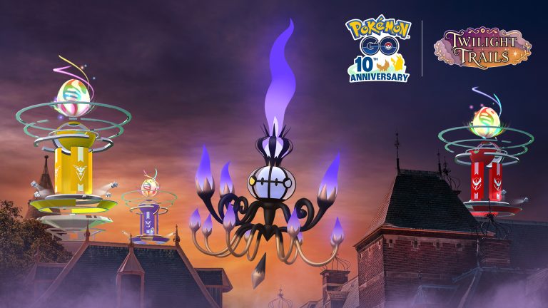 Pokemon GO key art for the Chandelure Super Mega Raid Day: a purple-flamed Chandelure floats over rooftops at dusk between three glowing raid gyms, with the Pokemon GO 10th Anniversary and Twilight Trails logos at the top right.